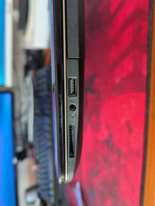 Portátil ASUS, SSD 500, 12 GB RAM, NV 920M