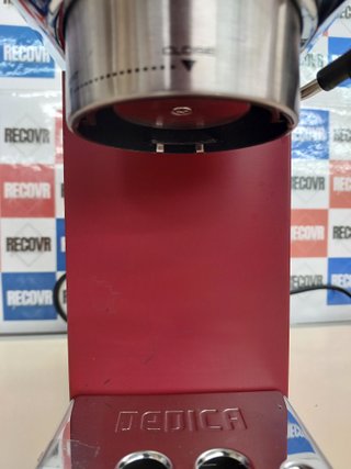 Cafetera espresso acero inox 1,3 L – De'Longhi