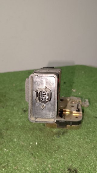 Cerradura Puerta D Izq Mitsubishi Carisma