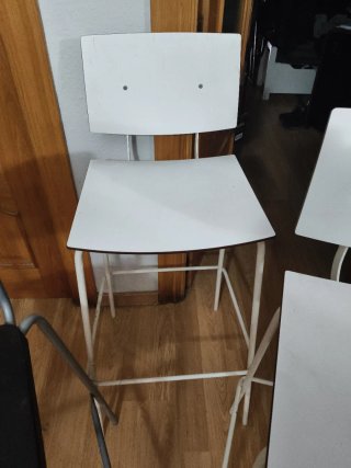 Sillas Altas Metálicas y plástico