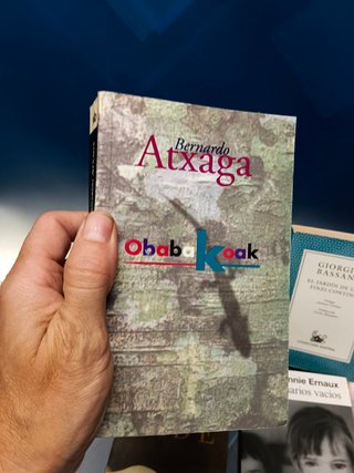 7 novelas, literatura contemporánea española, libros de Carmen Laforet, Gonzalo suarez, Bernardo Atxaga y mas