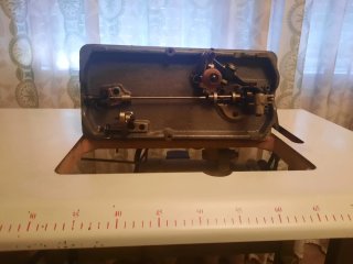 Máquina de coser Singer 114E103