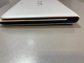 Portatile Sony Vaio Bianco + Mouse e Caricatore