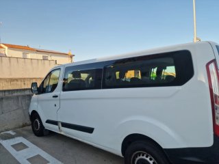 9 plazas Ford Transit Custom 2019 verde C