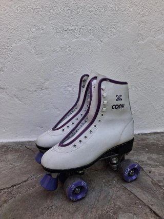 Patines blancos niña talla 36.
