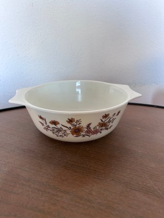 Pyrex Vintage Country Autumn Casserole Dish