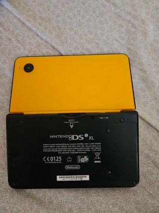 Nintendo DSi XL