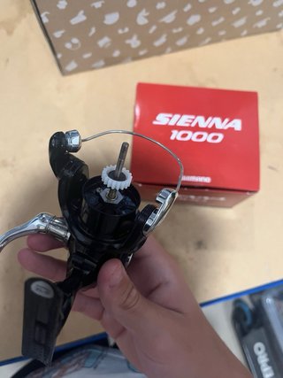 Carrete de pesca Shimano Sienna