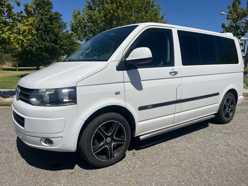 Volkswagen Caravelle 2011 - foto 1