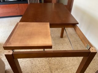 Mesa y 2 Sillas a juego Comedor Madera