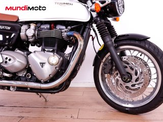 TRIUMPH THRUXTON 1200