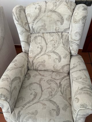 2 Butacas abatibles tela beige y gris.