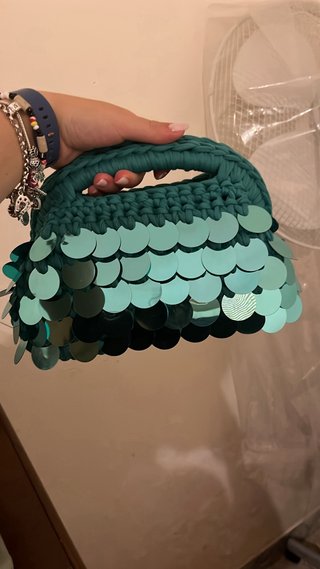 Clutch uncinetto verde e argento