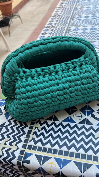 Clutch uncinetto verde e argento