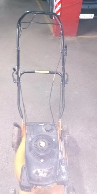 Cortacésped de gasolina