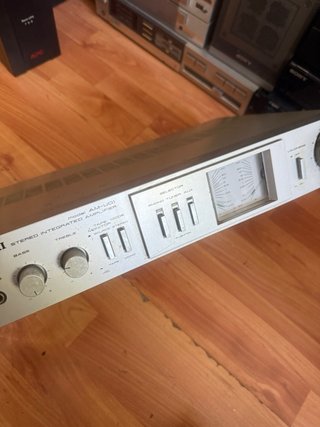 Amplificadores Akai, Continental Edison, JVC