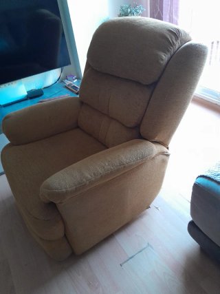 Butaca relax tela beige reclinable manual