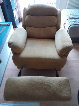 Butaca relax tela beige reclinable manual