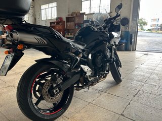 Yamaha Fazer Black