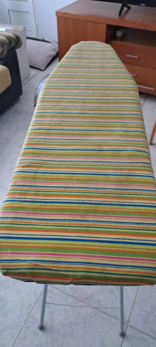 Tabla de planchar plegable
