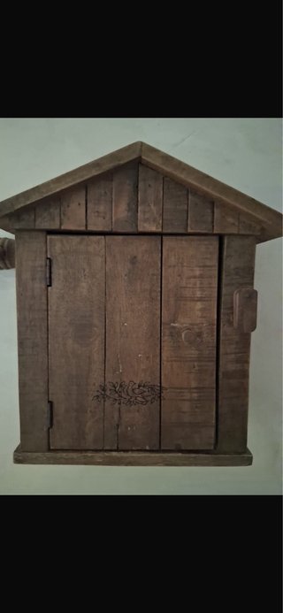 Caseta de madera para llaves