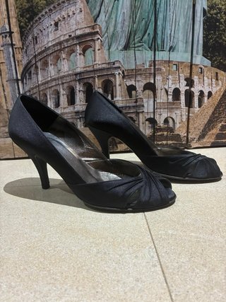 Zapatos de fiesta negros