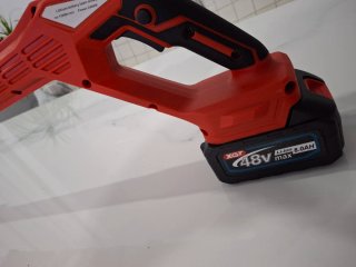 Tagliasiepi elettrico 48V con 2 batterie
