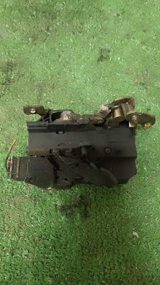 Cerradura Puerta D Dcha Renault Master II Ph2