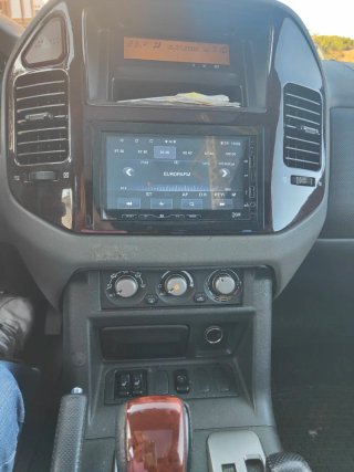 Mitsubishi Montero 2003