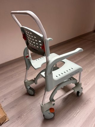 Silla de ducha y WC Etac Clean