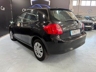Toyota Auris 1.4 D4D 90CV