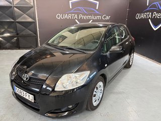 Toyota Auris 1.4 D4D 90CV