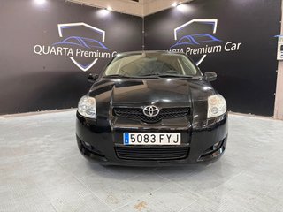 Toyota Auris 1.4 D4D 90CV