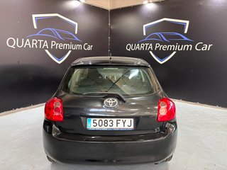 Toyota Auris 1.4 D4D 90CV