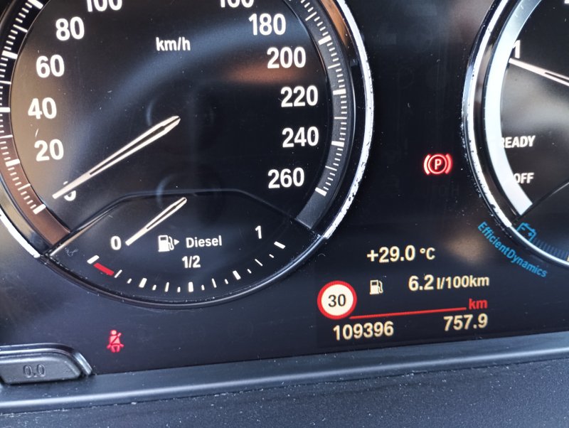 BMW X2 sDrive18d 2021, foto 9