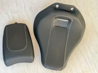 Asiento Doble Harley Davidson Breakout Negro
