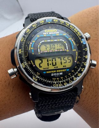 Reloj Casio Sky Walker Vintage 200M Quartz