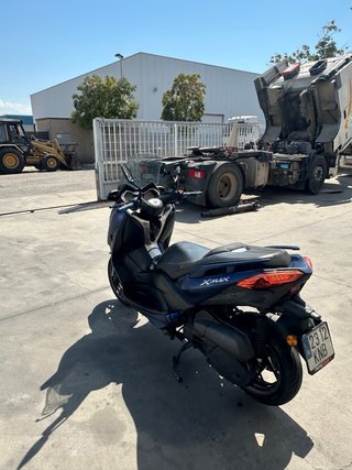 Yamaha Xmax 125 Maxi Scooter Azul/Negro
