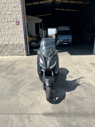 Yamaha Xmax 125 Maxi Scooter Azul/Negro