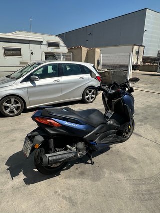 Yamaha Xmax 125 Maxi Scooter Azul/Negro