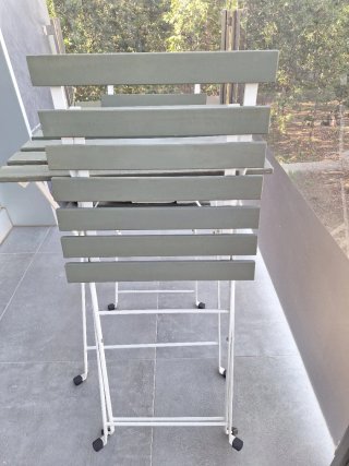 Conjunto IKEA modelo Tärnö.