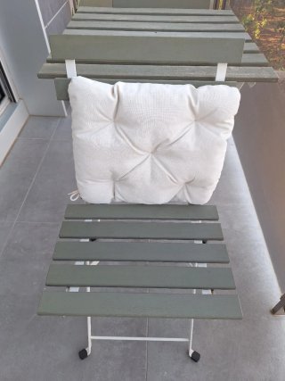 Conjunto IKEA modelo Tärnö.