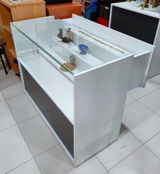 MOSTRADOR