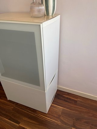Mueble Besta Ikea Blanco y Cristal