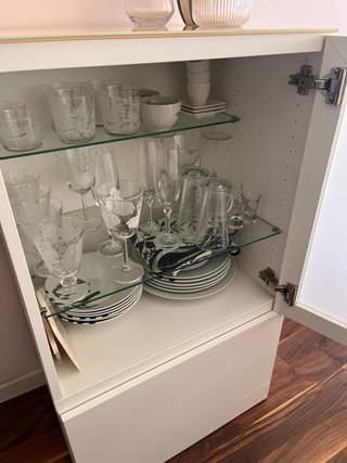 Mueble Besta Ikea Blanco y Cristal