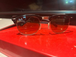 Gafas Ray-Ban Clubmaster Negras y Doradas