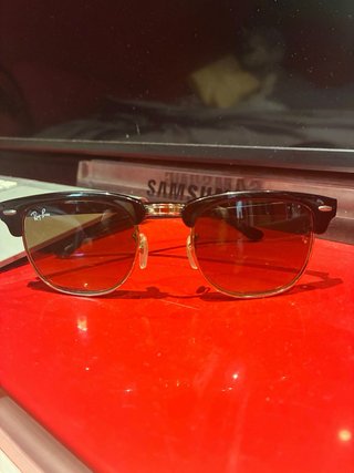Gafas Ray-Ban Clubmaster Negras y Doradas