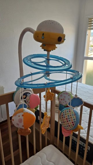 Móvil Cuna VTech Musical Proyector