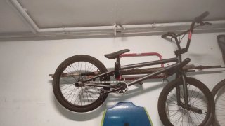 Bicicleta BMX gris