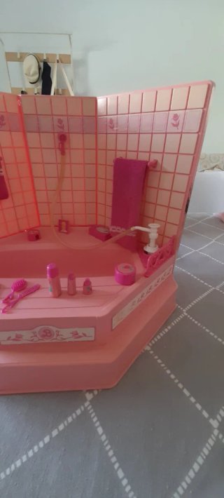 Bañera Barbie de juguete
